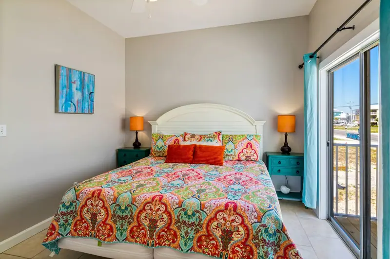 Bedroom 1, Dolphin View B